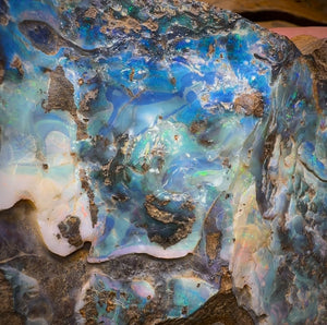 961.1g - HUGE Queensland Boulder Seam Opal Rough Specimen