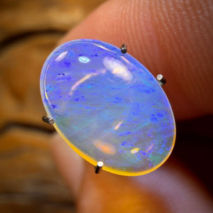 2.2cts - Lightning Ridge Crystal Opal