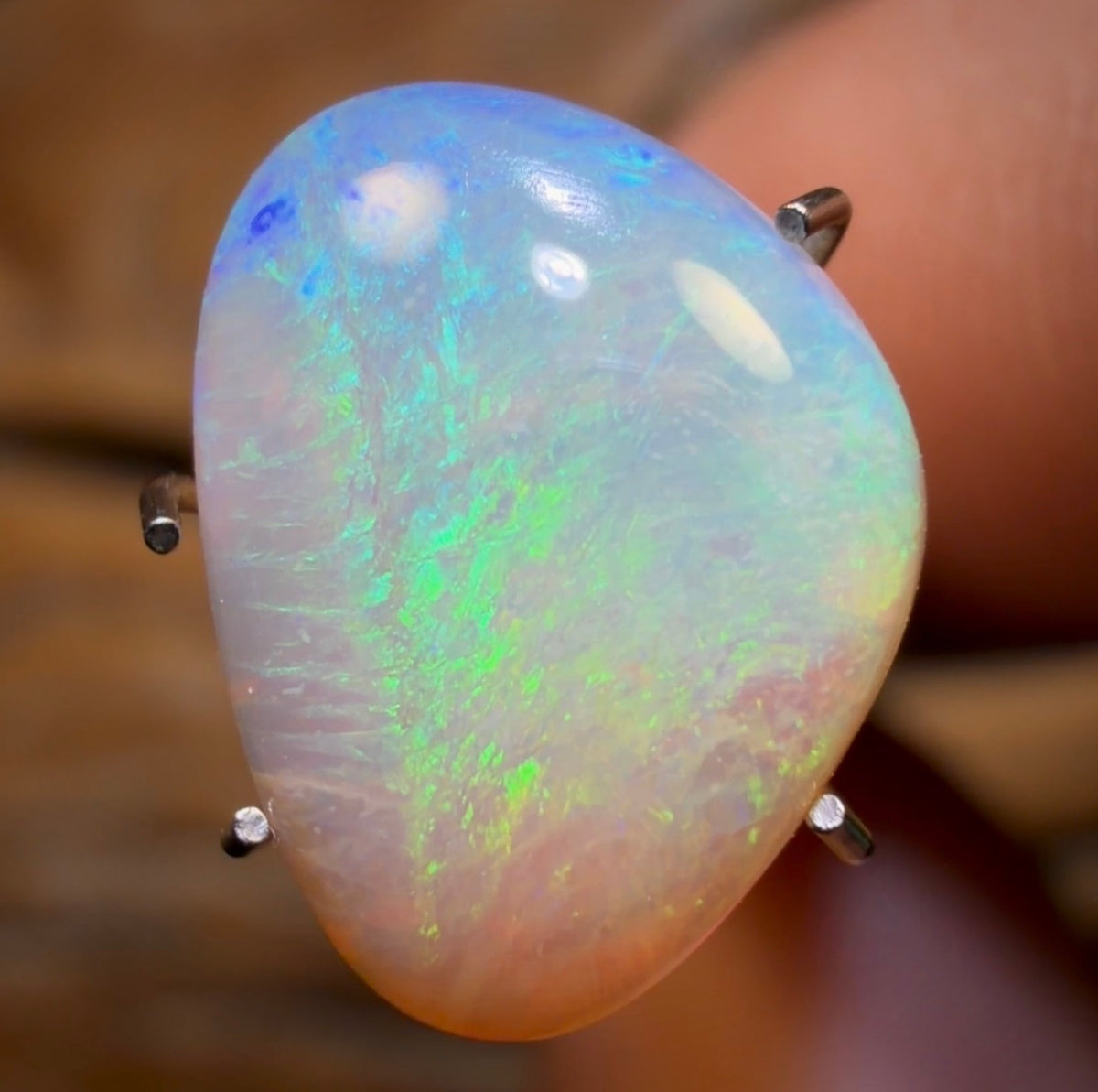 2.9cts - Lightning Ridge Crystal Opal