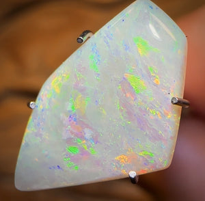 1.5cts - South Australian Crystal Opal Old School Cut
