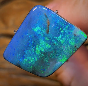 10.3cts - Australian Boulder Seam Opal