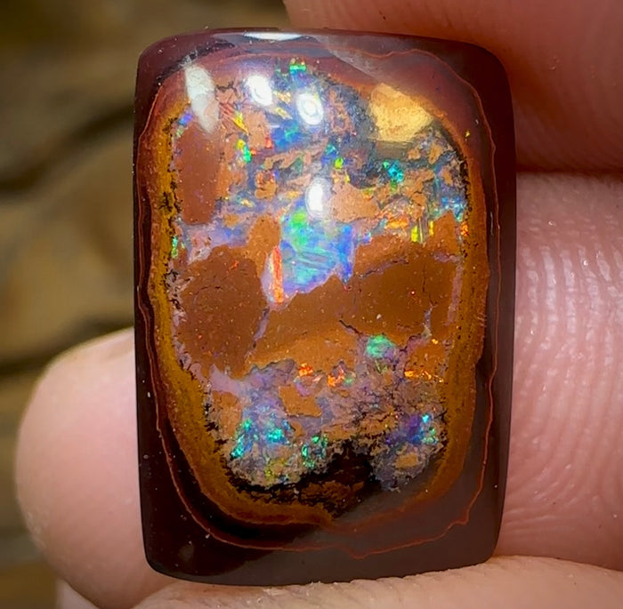 10.6cts - Yowah Nut Kernel Opal - Opal Whisperers
