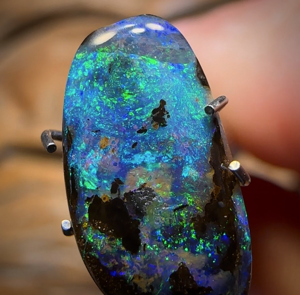 3.5cts - Queensland Boulder Seam Opal