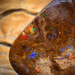 46.1cts - Bubble Band Opal from Winton Red!
