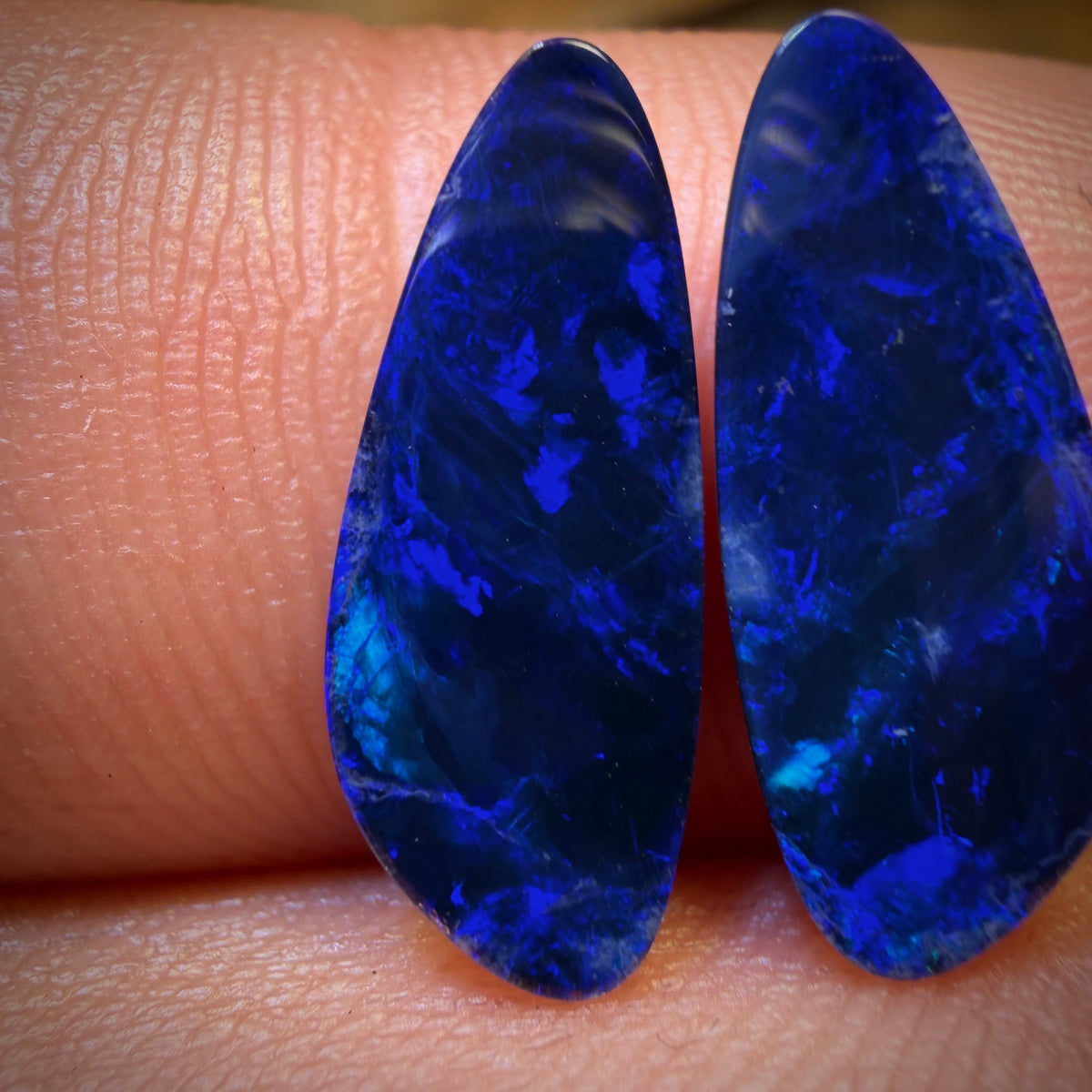 3.8ct - Australisches Boulderopal-Doublet-Paar