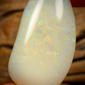 🔨 AUCTION 🔨 Reserve 💎 High Roller Banger Auction 💎 19.1cts - South Australian White Opal. Vintage Cut