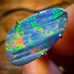 2.8cts - Australian Boulder Opal Doublet