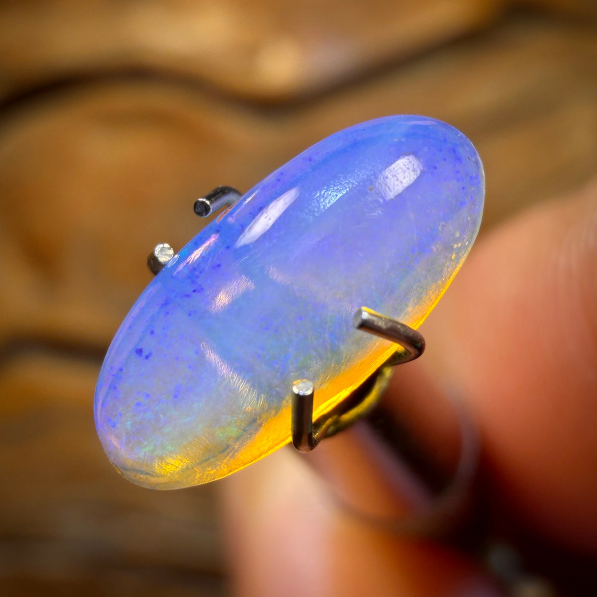1.05cts - Lightning Ridge Crystal Opal
