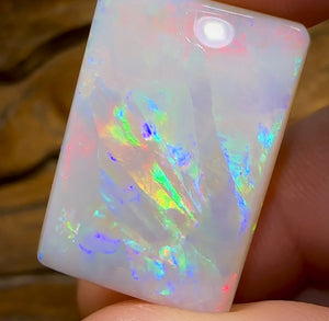 20.1cts  - Large Gem South Australian White Opal from Mintabie