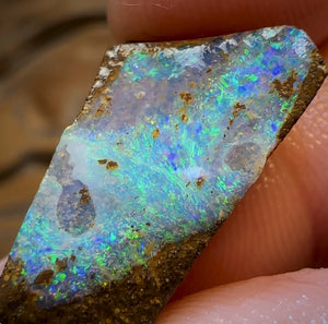 14.1cts - Queensland Boulder Seam Opal Rub