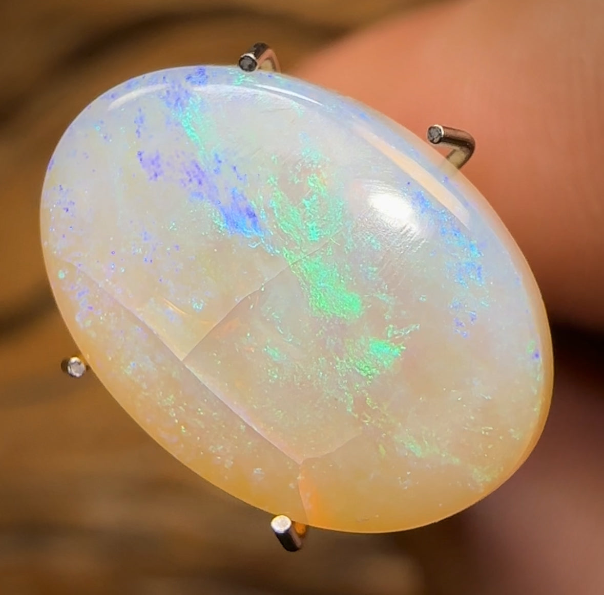Auction Fall-Through = Your Gain! 🔥 Now More Than 50% Off RRP 🚨 3.15cts - South Australian Crystal Opal. RECUTTER’S DELIGHT
