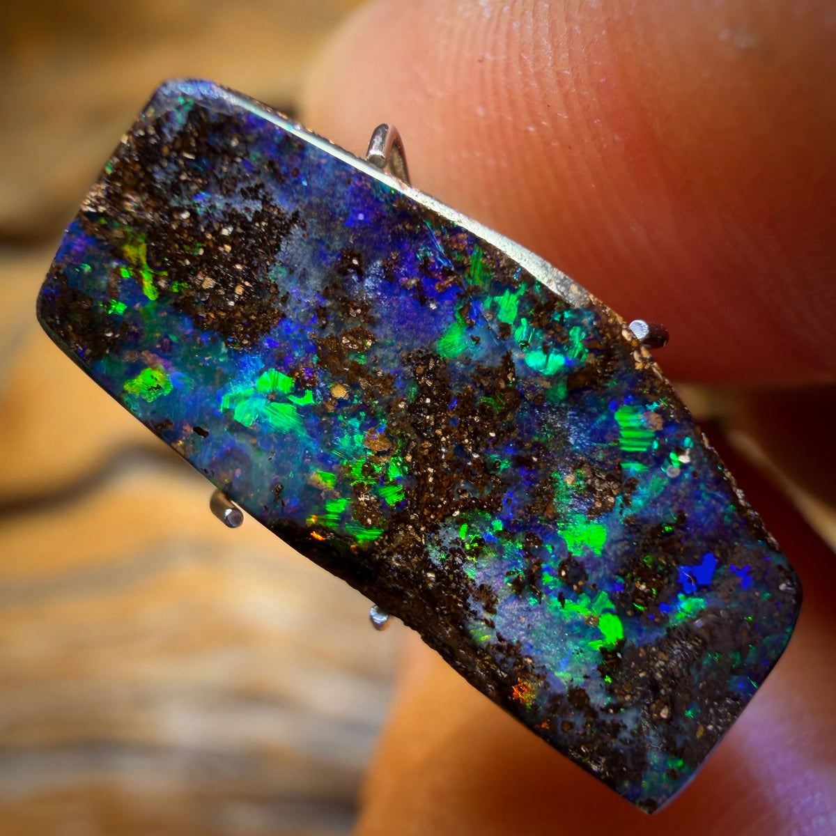 5.5cts - Queensland Boulder Seam Opal