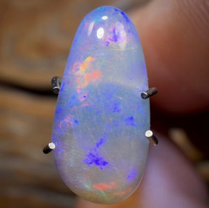 1.45cts - Lightning Ridge Crystal Opal