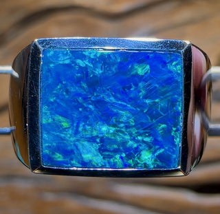 Großer 14-karätiger Weißgoldring mit Queensland Boulder Opal-Doublet (Herren/Unisex) – 300 $ Rabatt