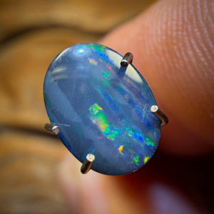 0.75cts - Australian Boulder Opal Doublet