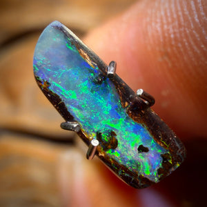 1.1cts - Queensland Boulder Seam Opal. Australian Opal