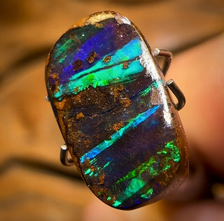 “Electric Zebra” 3.15cts - Queensland Boulder Seam Opal
