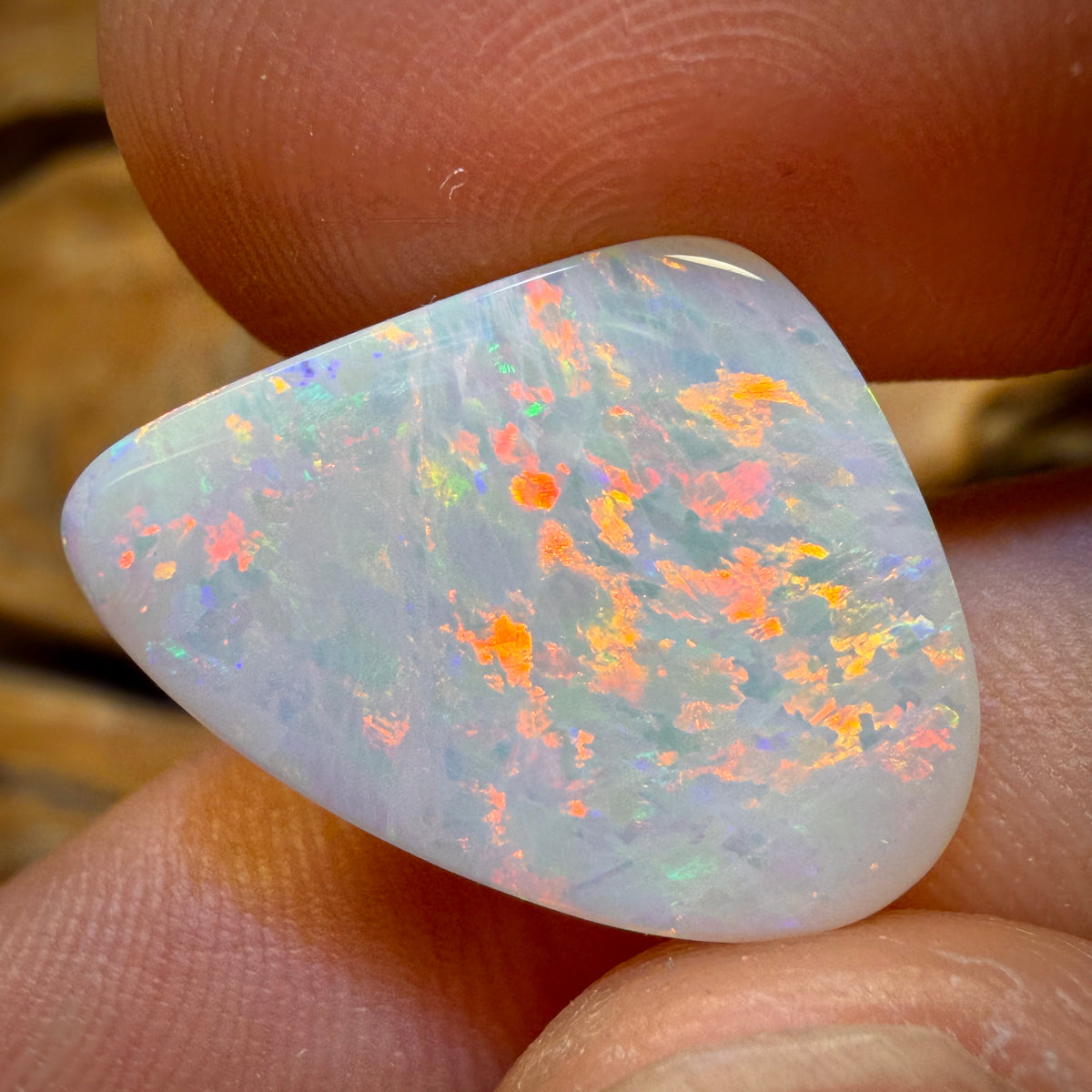 7.9cts - South Australian White Opal
