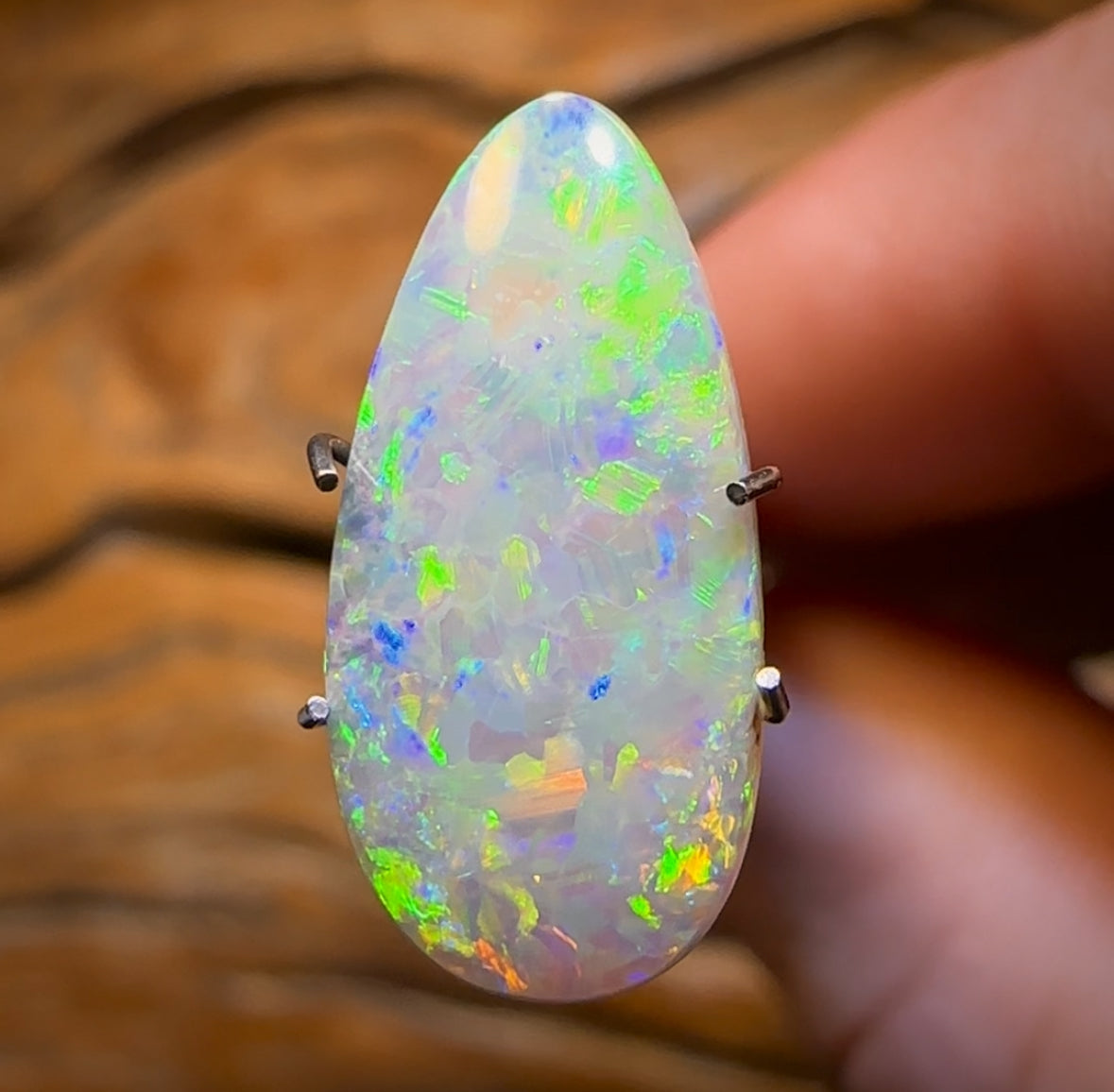 3.35cts - Lightning Ridge Dark Opal