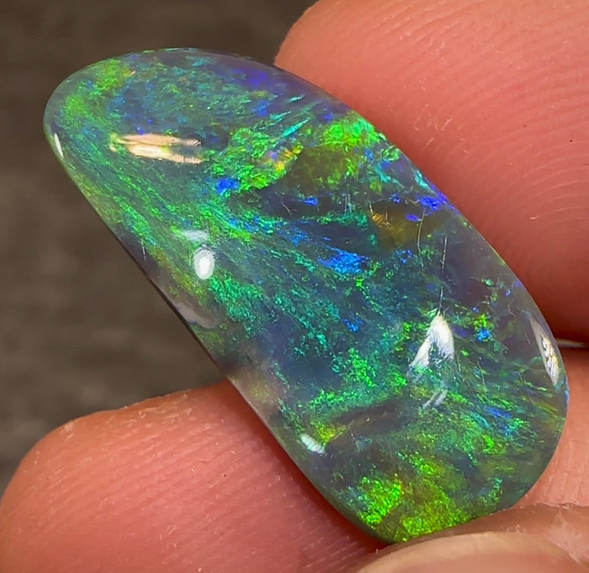 8.3cts - Solid Lightning Ridge Black Opal - Opal Whisperers