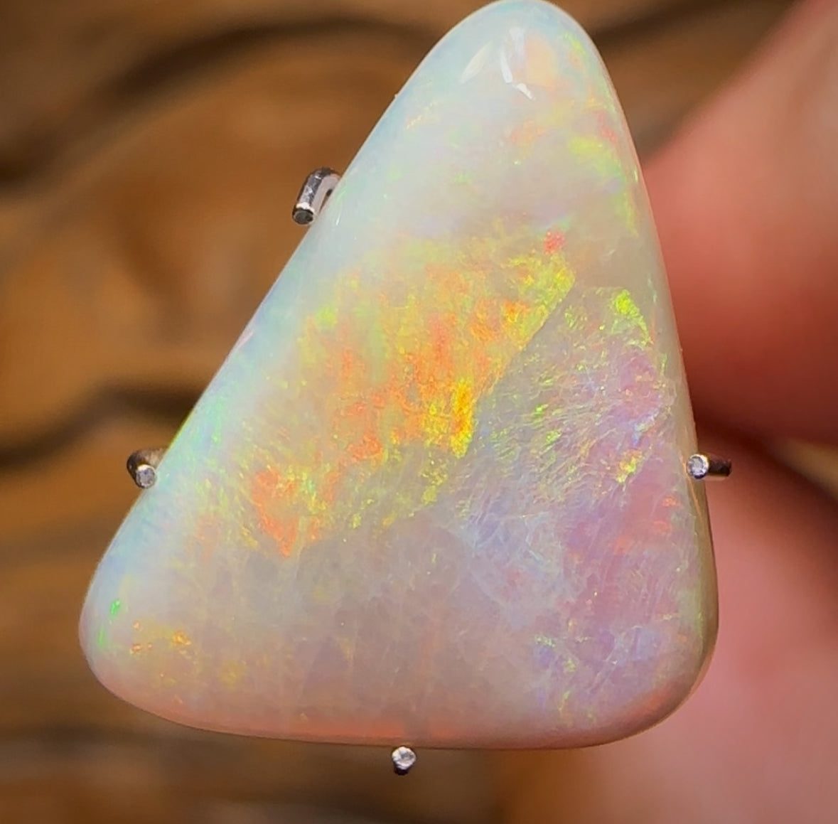 3.2cts - South Australian White Opal