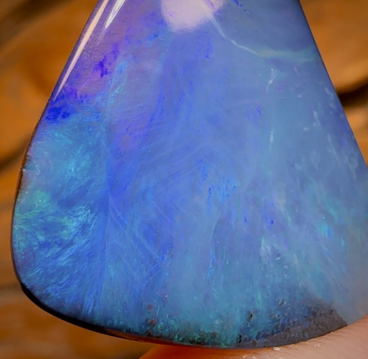 28.8cts - Queensland Boulder Seam Opal. Clean Full Face!