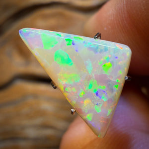 Wild Card! 3.4cts - South Australian White Opal from Mintabie