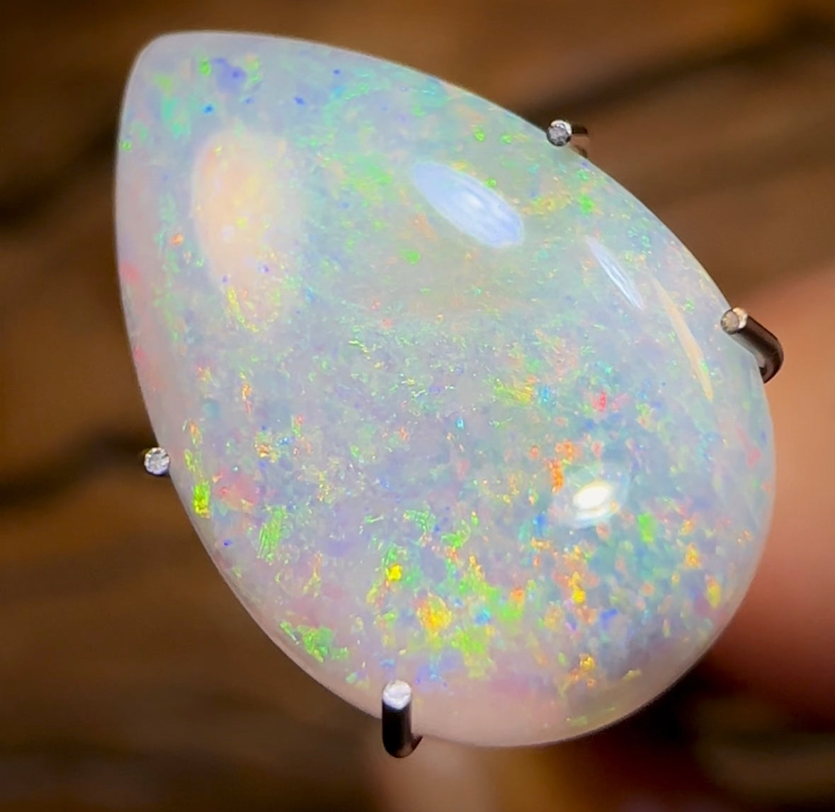 1.8cts - Lightning Ridge Light Opal - Opal Whisperers