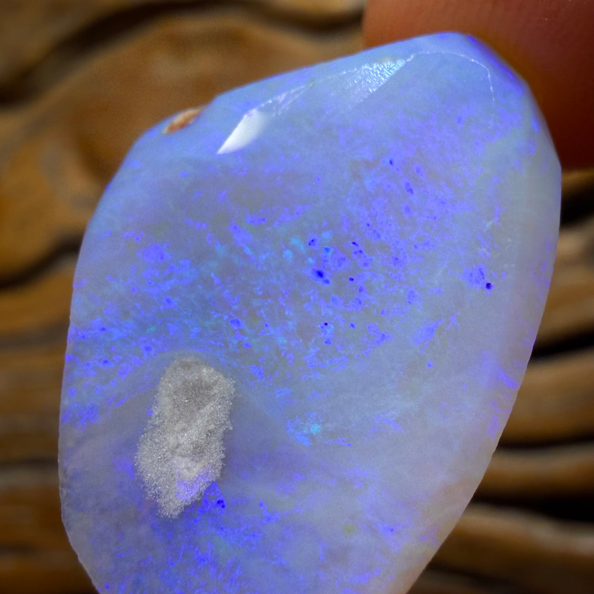 19.1cts - Lightning Ridge Crystal Opal Rough Rub