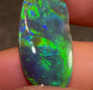 8.3cts - Solid Lightning Ridge Black Opal - Opal Whisperers