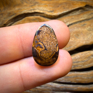 🔨 AUCTION 🔨 Reserve 💎 High Roller Banger Auction 💎 8.2cts - Yowah Nut Crystal Centre Opal. Australian Boulder Opal