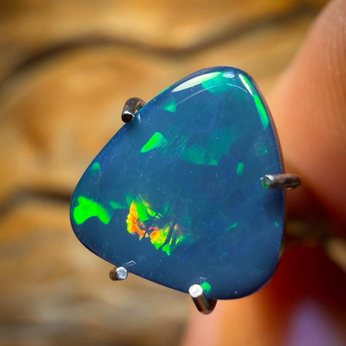 1.45cts - Awesome Lightning Ridge Opal Doublet