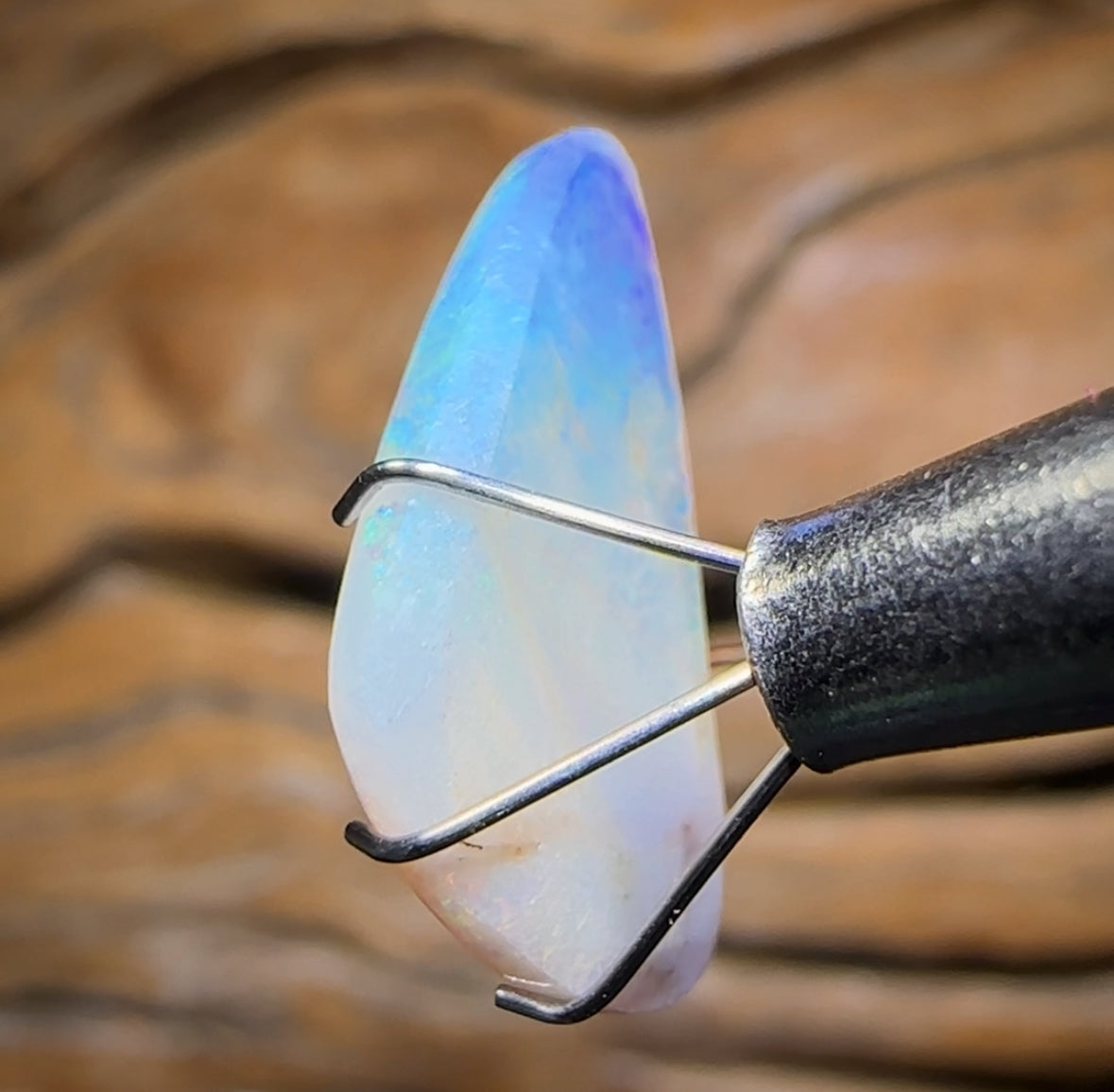 Auction Fall-Through = Your Gain! 🔥 Now More Than 50% Off RRP 🚨  4.5cts - South Australian Crystal Opal