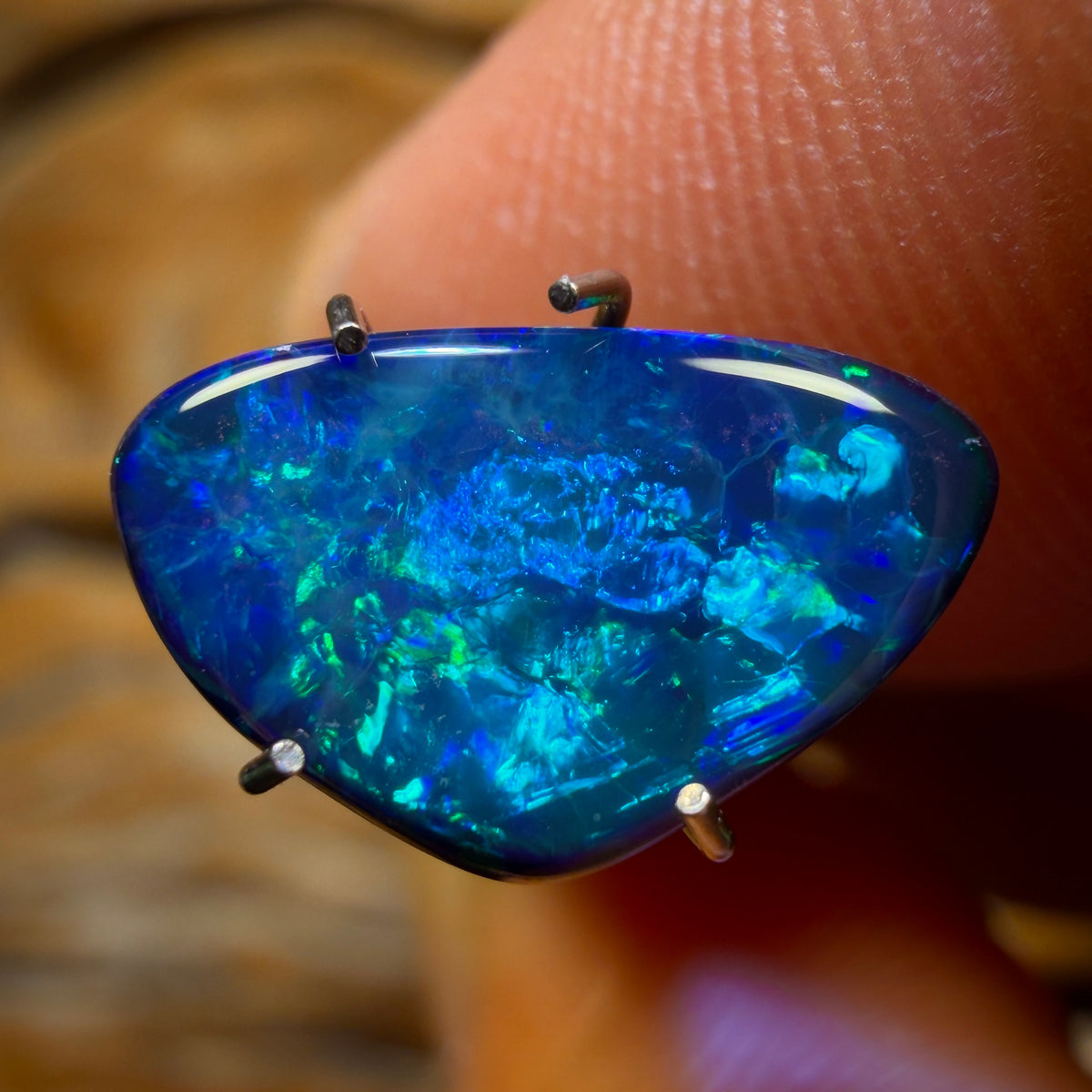 1.6cts - Lightning Ridge Opal Doublet