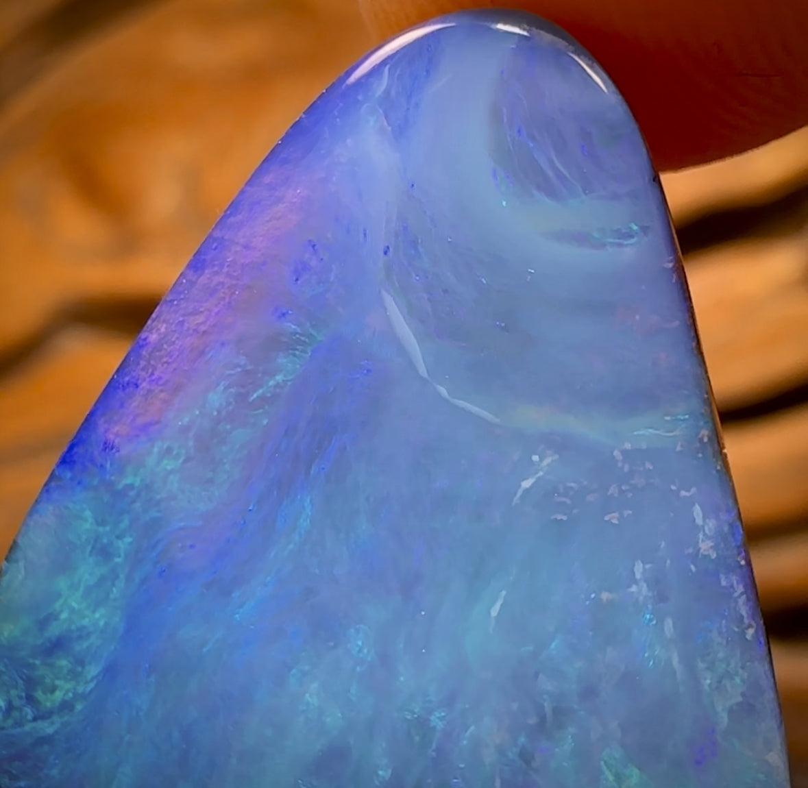 28.8cts - Queensland Boulder Seam Opal. Clean Full Face!
