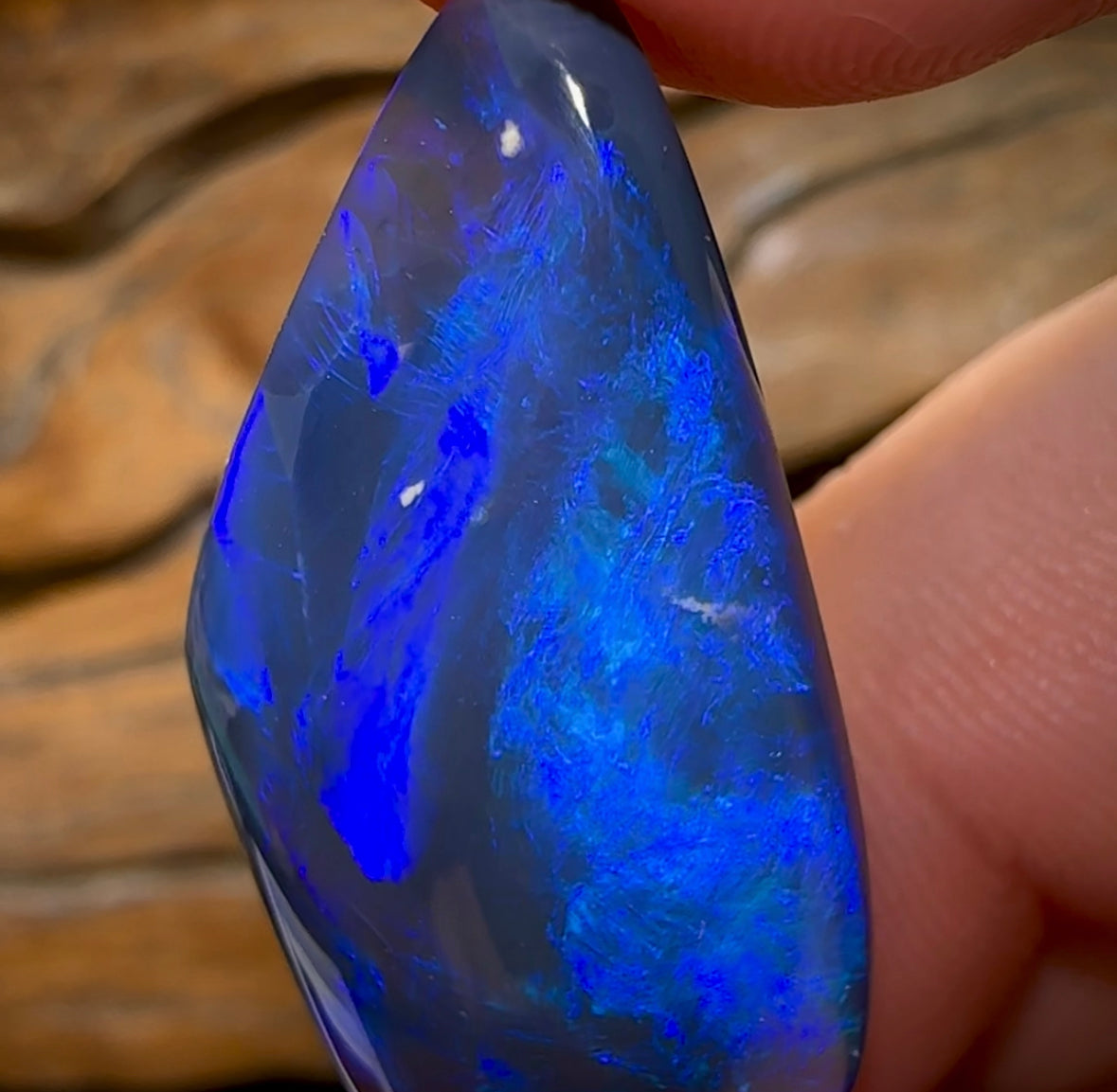 25.5cts - Large Australian Black Opal from Lightning Ridge. Heritage Collection - Opal Whisperers