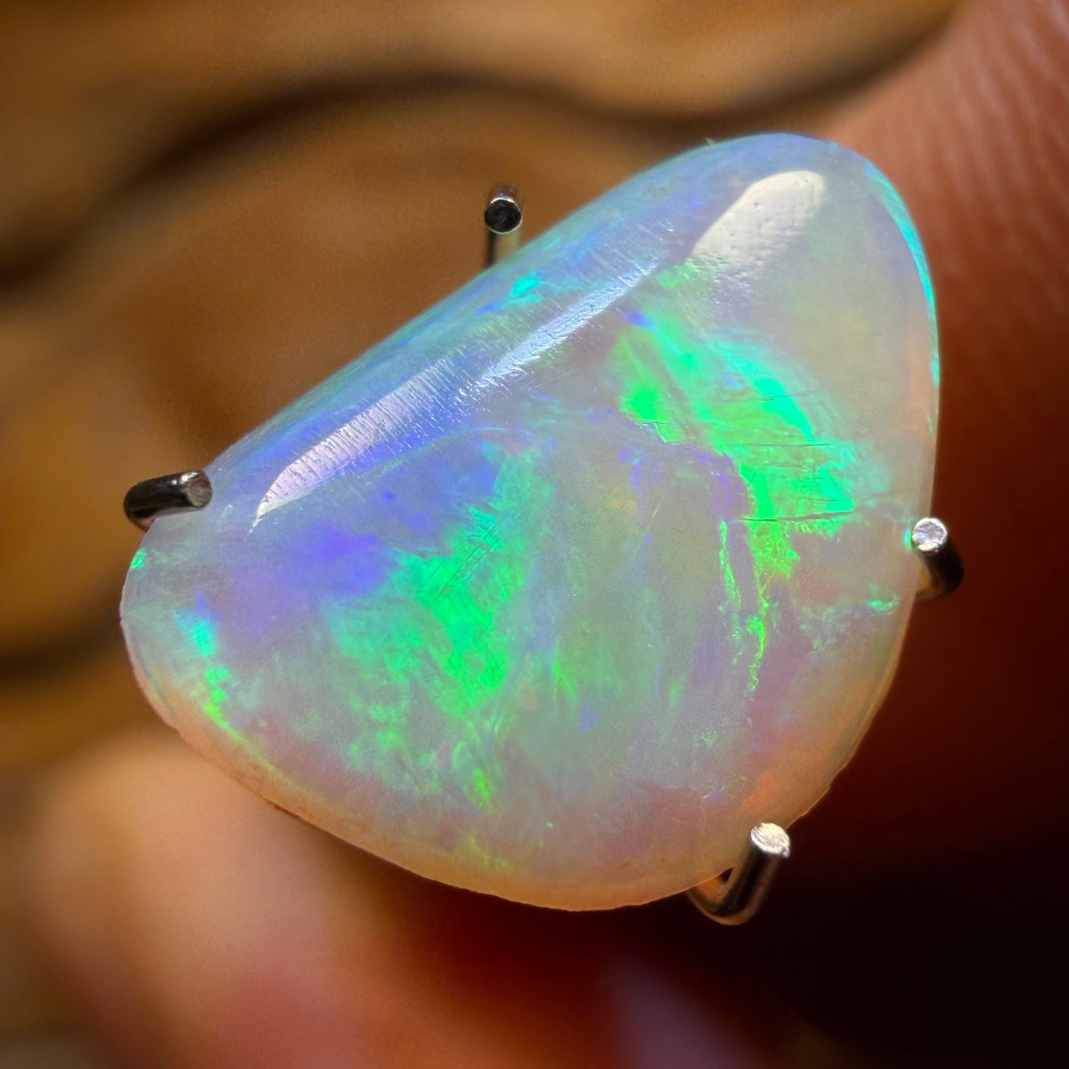 1.5cts - Lightning Ridge Crystal Opal
