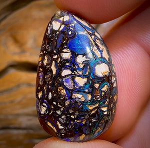 Auction Fall-Through = Your Gain! 🔥 Now More Than 50% Off RRP 🚨 34.7cts - Wow Center and Tribal Queensland Boulder Opal from Koroit