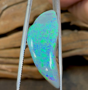 6.6cts - Black opal rub Lightning Ridge - Opalwhisperers