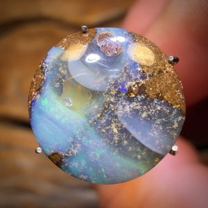 5.8cts - Queensland Boulder Seam Opal