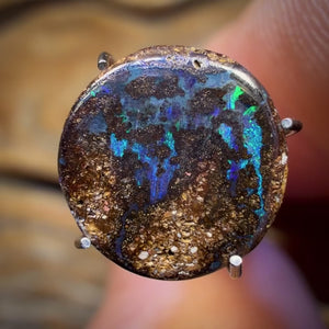 2.9cts - Australian Boulder Seam Opal