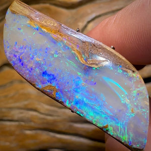 25.5cts - ‘Currents’ Top Queensland Boulder Opal from Yowah