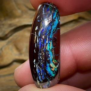 22.9cts - Tribal Australian Boulder Opal. Aquatic Pattern on Black iron stone.