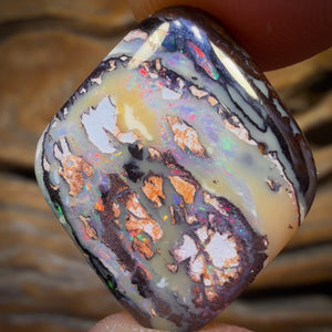 15.4cts - White Tribal Picture Stone Australian Boulder Opal from Koroit. Double Sided
