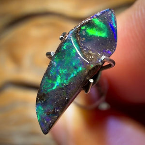 2.1ct - Queensland Boulder Seam Opal. Australischer Opal