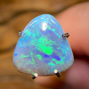 1.3cts - Australian Black Opal from Lightning Ridge