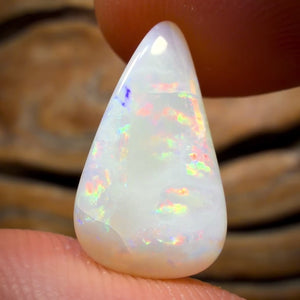 Wildcard! 5.7cts - South Australian White Opal from Coober Pedy