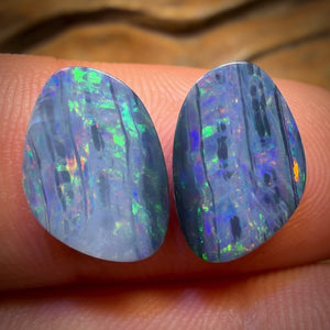 4,9 ct – Australisches Boulder-Opal-Doublet-Paar