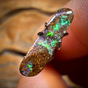 1.4cts - Queensland Boulder Seam Opal. Australian Opal Bargain