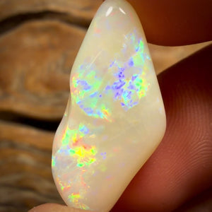 🔨 AUCTION 🔨 Reserve 💎 High Roller Banger Auction 💎 15.5cts - South Australian White Opal “Nugget” Vintage Cut
